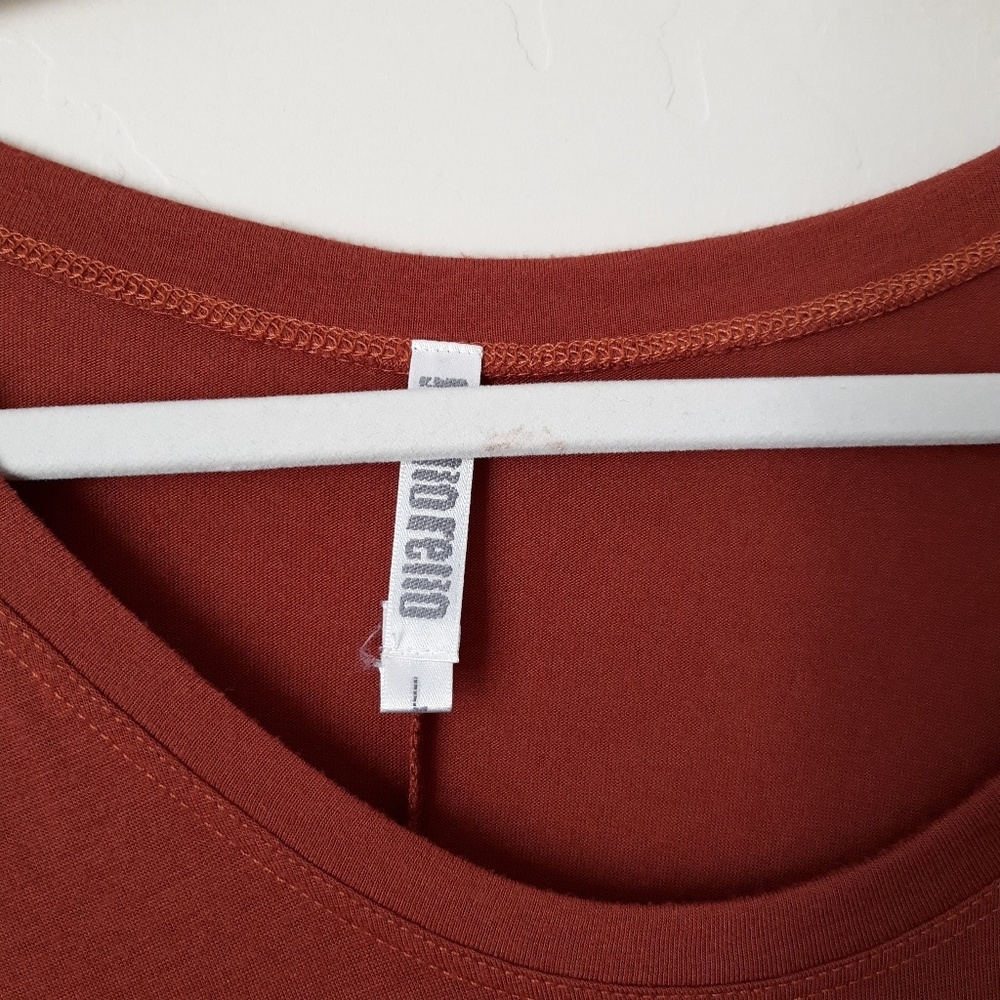 Monoreno Oversized Tunic Size Large Rust - image 5